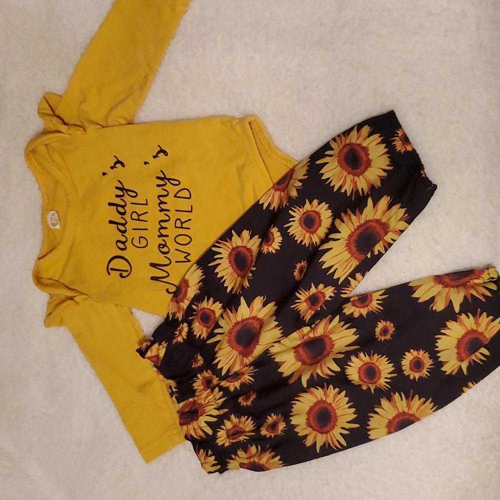 Daddys girl, mommy's world sunflower outfit 3 month